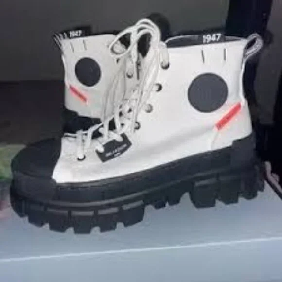 1-NIB PALLADIUM WOMEN'S REVOLT HI TX BOOT - Picture 4 of 7